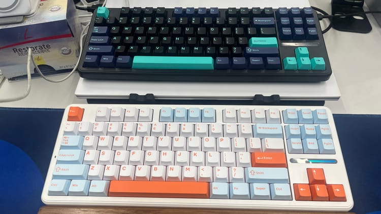 독거미 키보드를 당근으로 구매하였다.